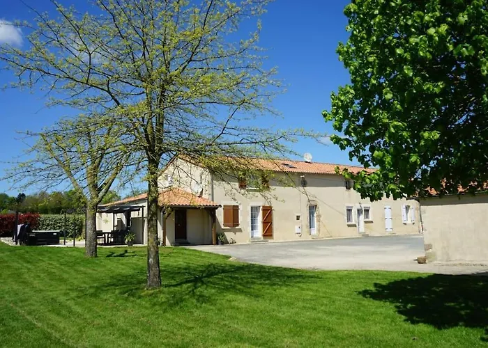 A La Ferme - بيت للعطل *